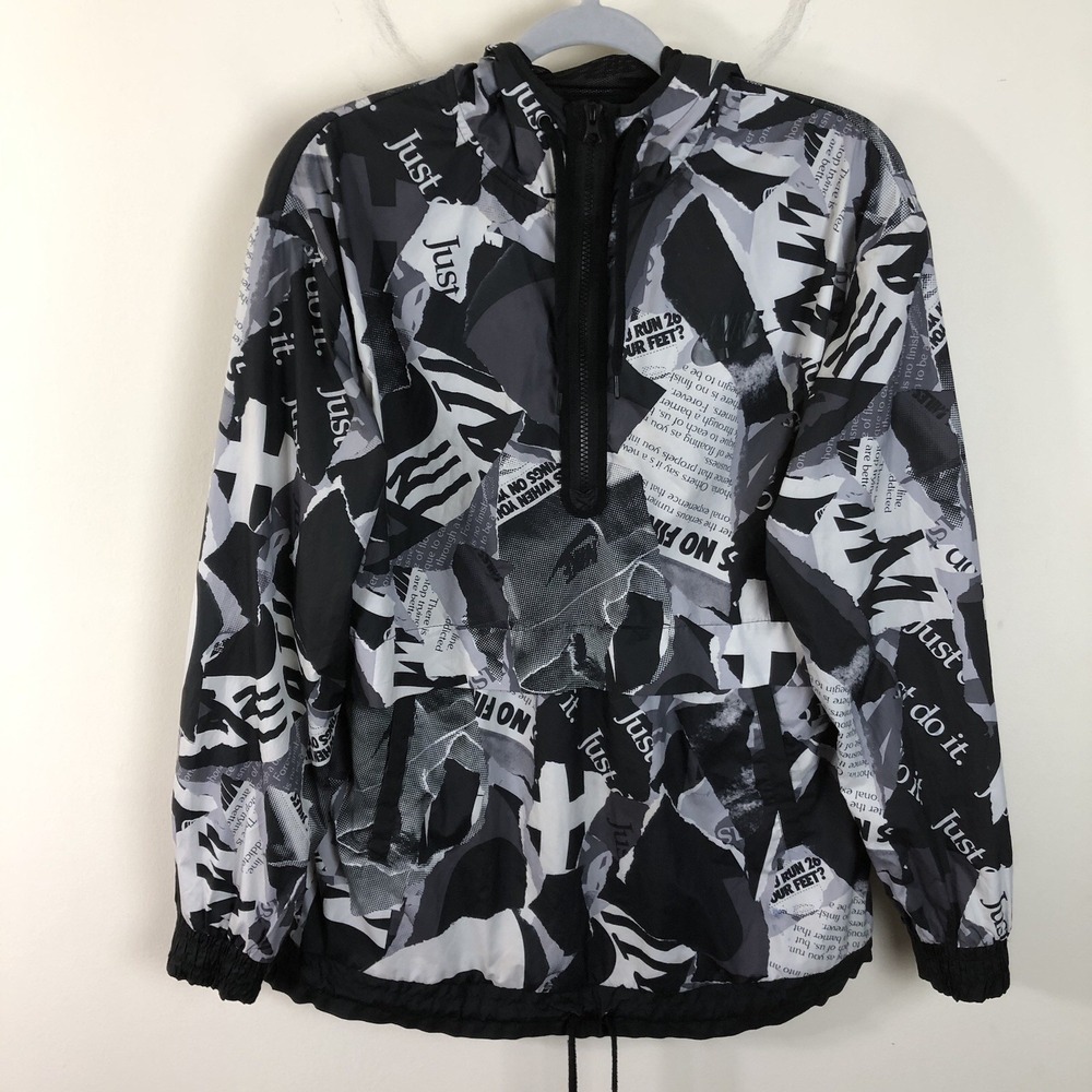 Nike Just Do It Newsprint Windbreaker Running Jacket Women's Sz M Black White